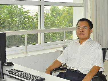 杨天松