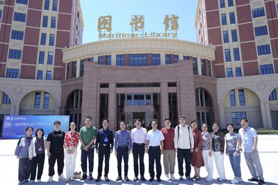 厦门南洋职业学院副校长许智坚一行莅校调研交流